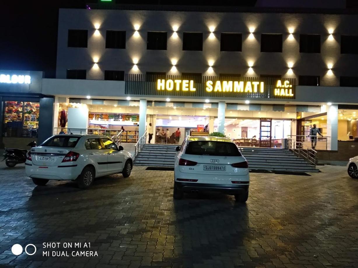 Hotel Sammati Kheda Exterior foto